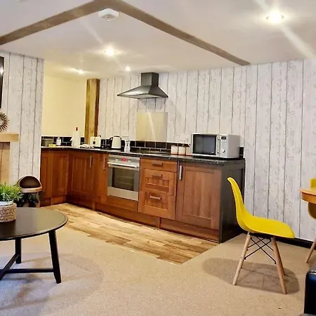 Holiday home The Birch With Hot Tub Bristol